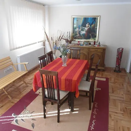 Prenociste Ankica Πανσιόν Niska Banja