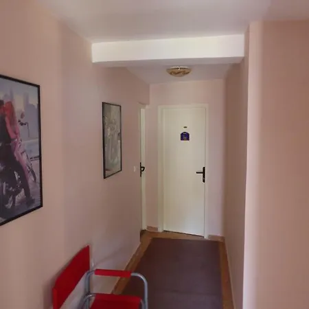 Prenociste Ankica Πανσιόν